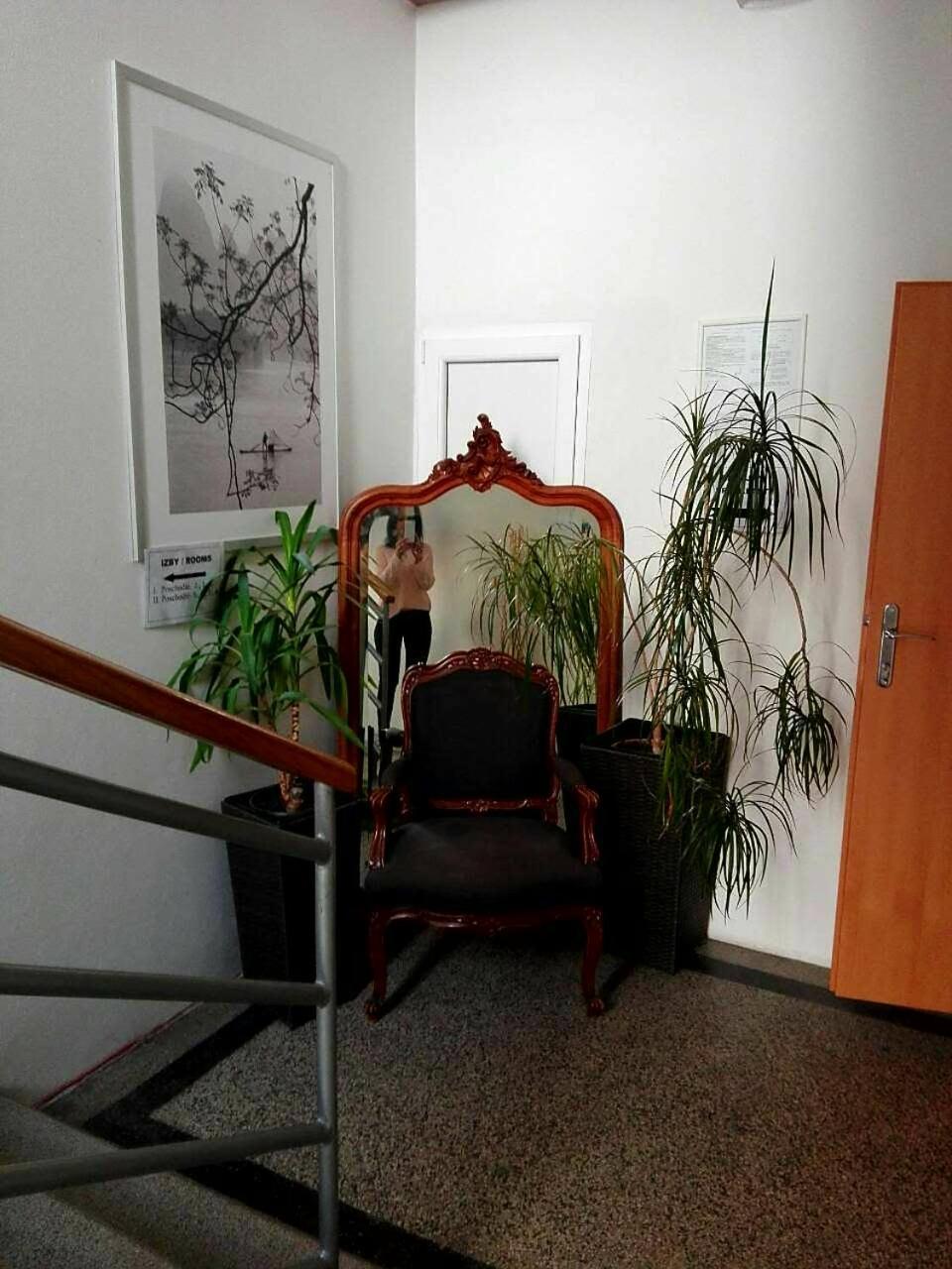 Penzion Fox Nemšová Exteriör bild